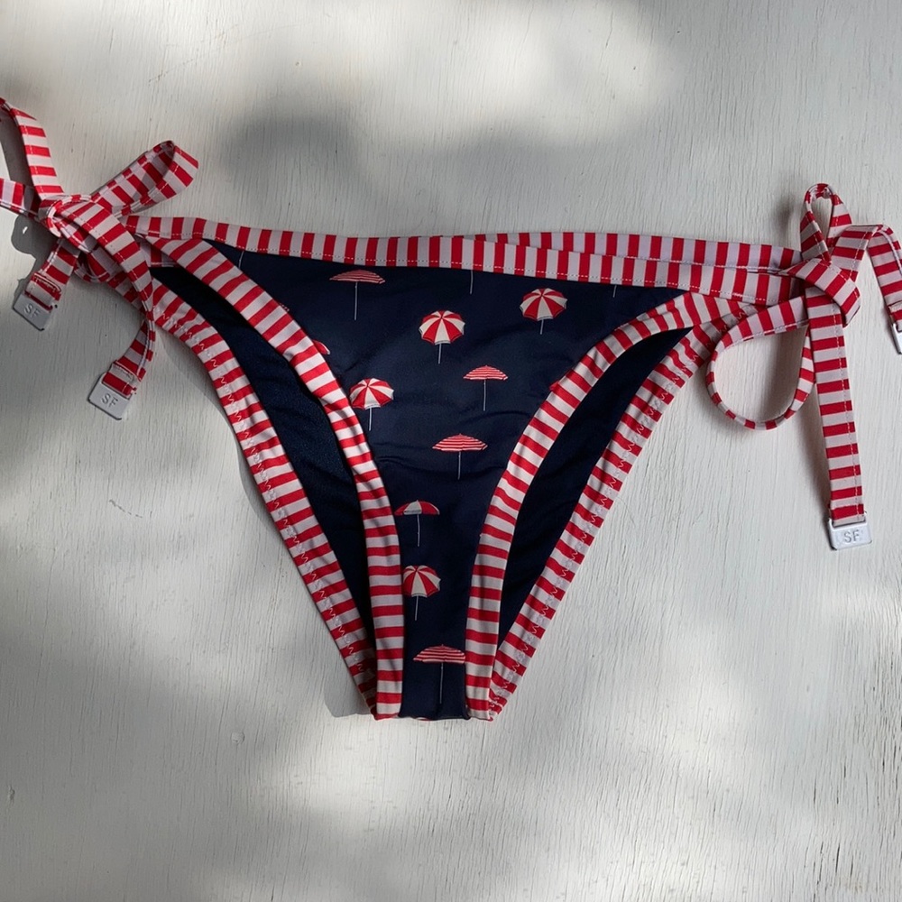 Bikini 👙 - Picture 3 of 3